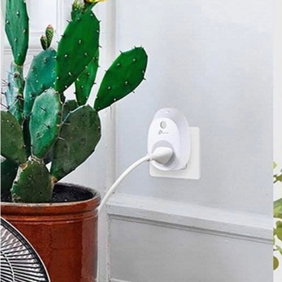 Kasa Smart HS100 WiFi Smart Plug, Classic 1-Pack, White - Picture 5 of 5